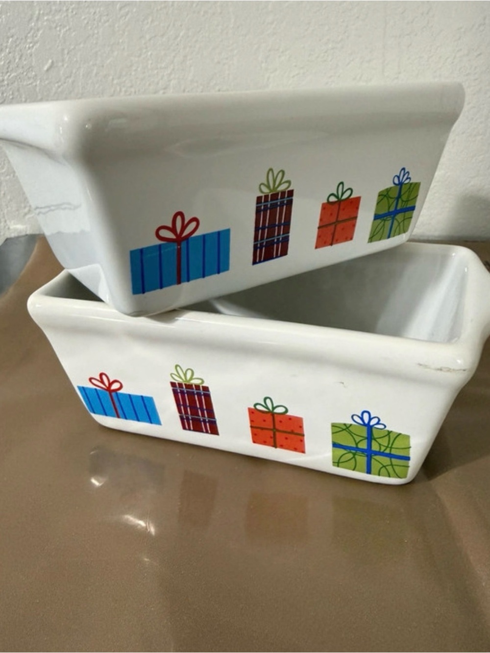 Source Unknown White Ceramic Baking Dishes with Colorful Gift Motif